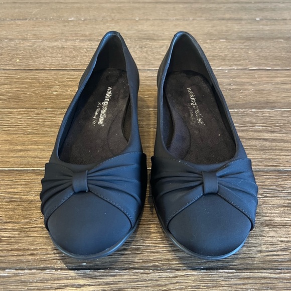 Black Micro Leather ‘Fall’ Flat Wide - Picture 2 of 5